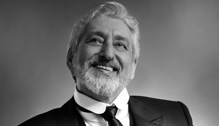 Ebi live in Düsseldorf
Mitsubishi Electric Halle
Düsseldorf